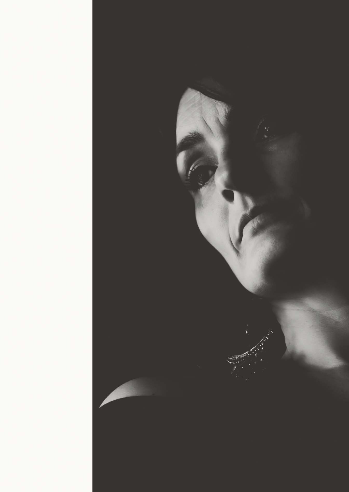 In Me She Starts to Confide - Print Softproof Hahnemühle Hemp 290gsm