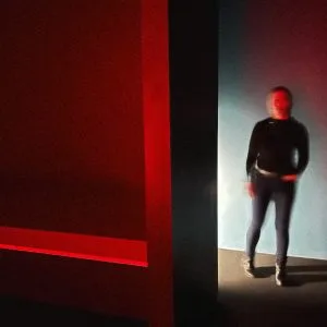 Kinaassutsikkut allanngujuissuseq / The Equilibrium of Self - Feat. Miiti